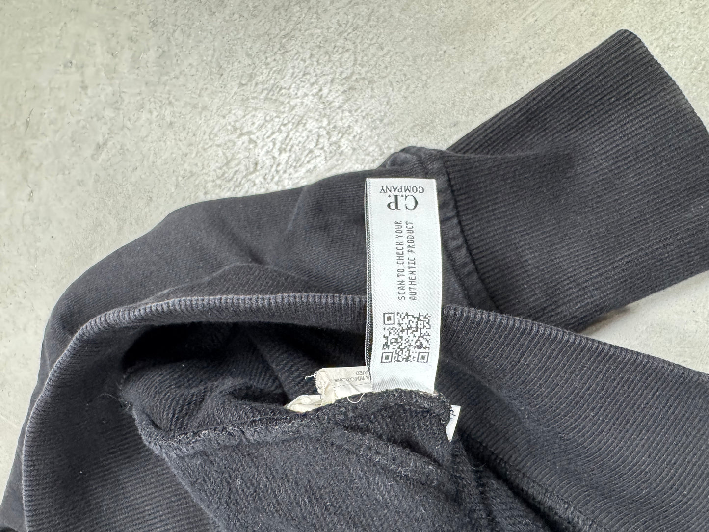 CP Company Diagonal Raised Fleece Zip Black Hoodie (M)