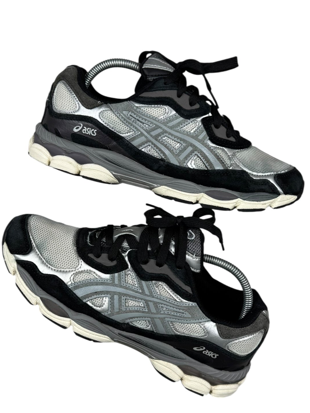 Asics NYC Black and White (42)