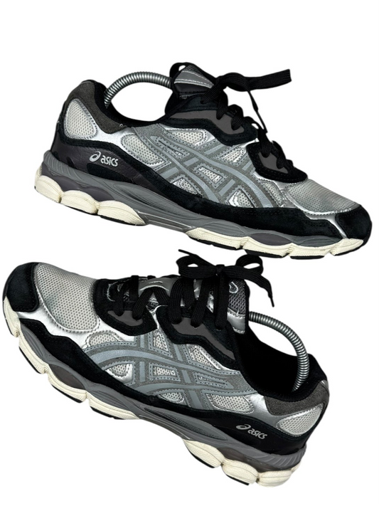 Asics NYC Black and White (42)