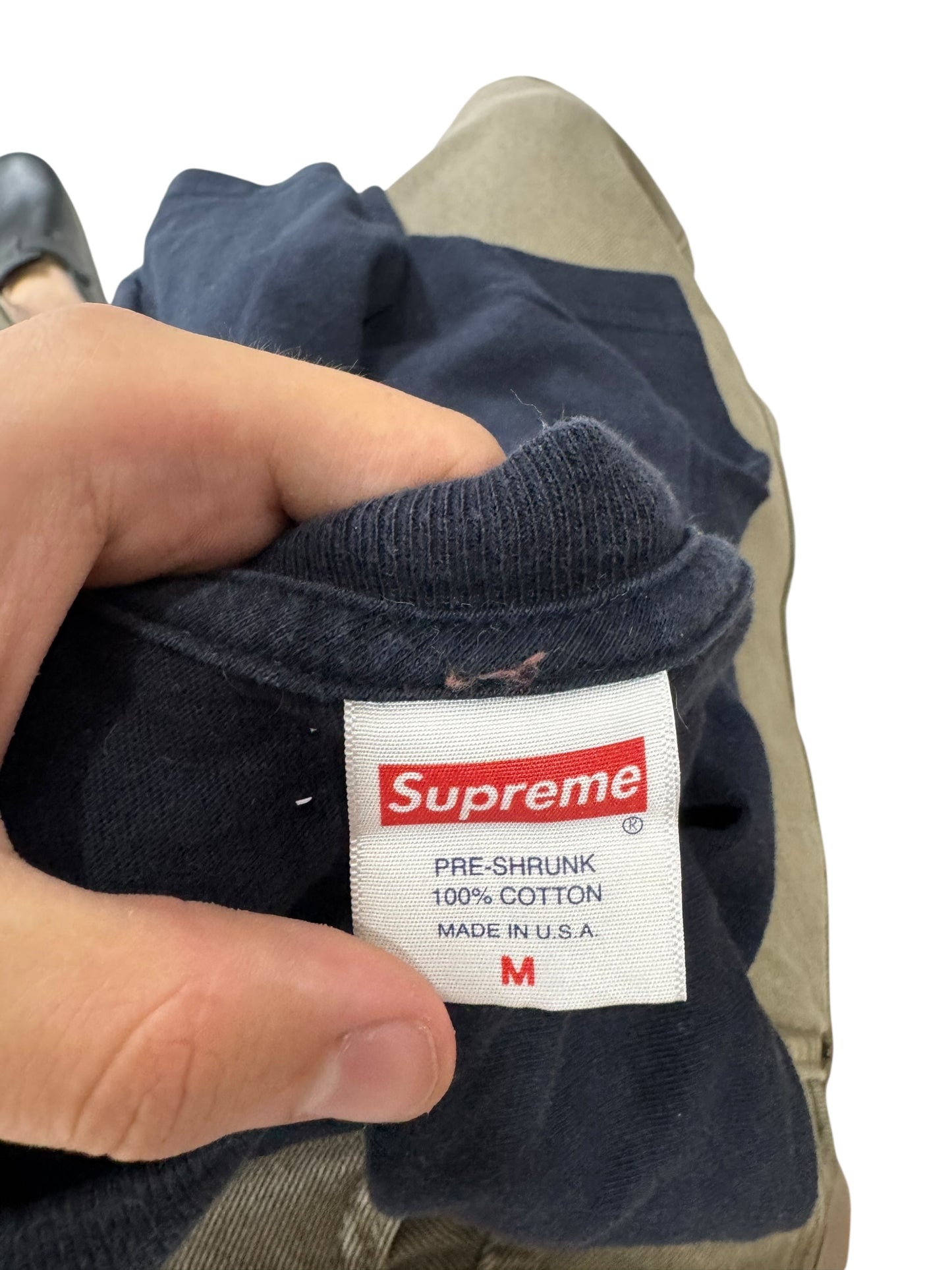 Supreme Tee/T-shirt Black and Gold (M)